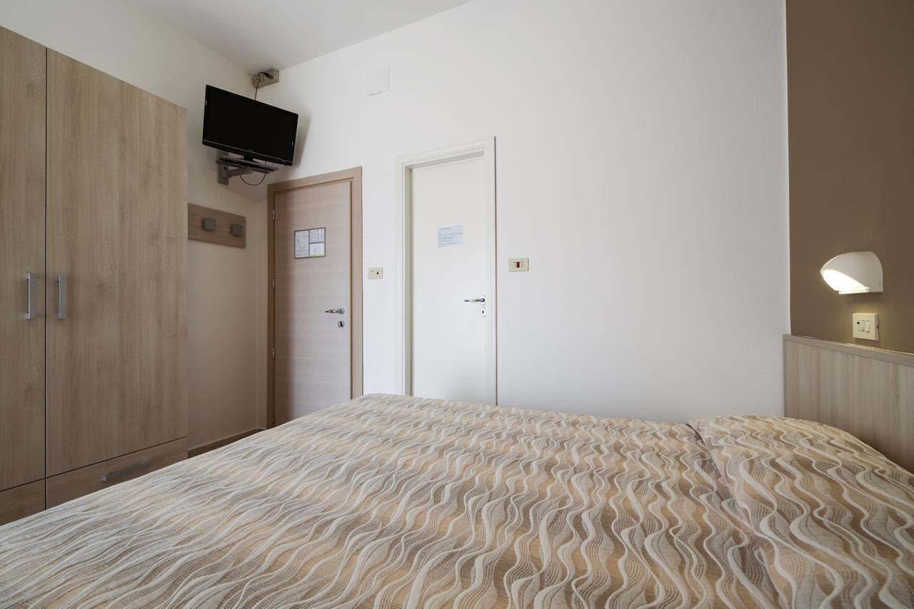 Hotel Susanna Rimini Cameră foto